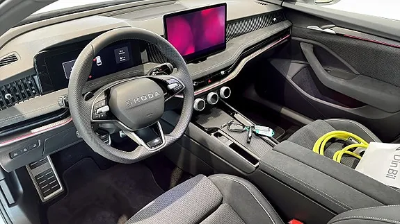 Skoda Superb 2026 photo 5