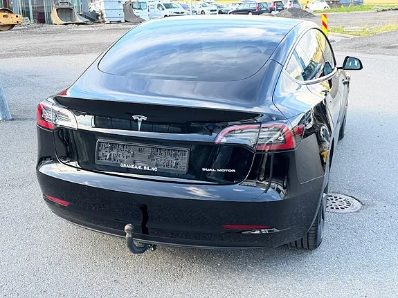 Tesla Model 3 2022 photo 5