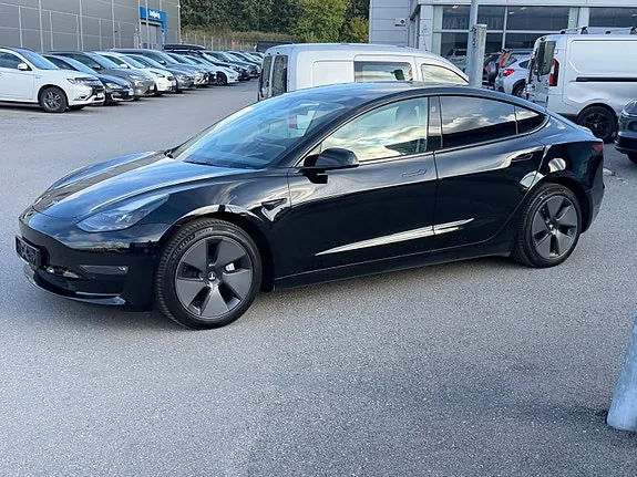 Tesla Model 3 2022 photo 3