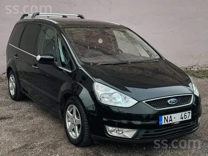 Ford Galaxy 2010 photo 2