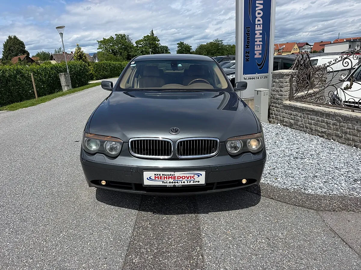 BMW 7 Series 2004 photo 3