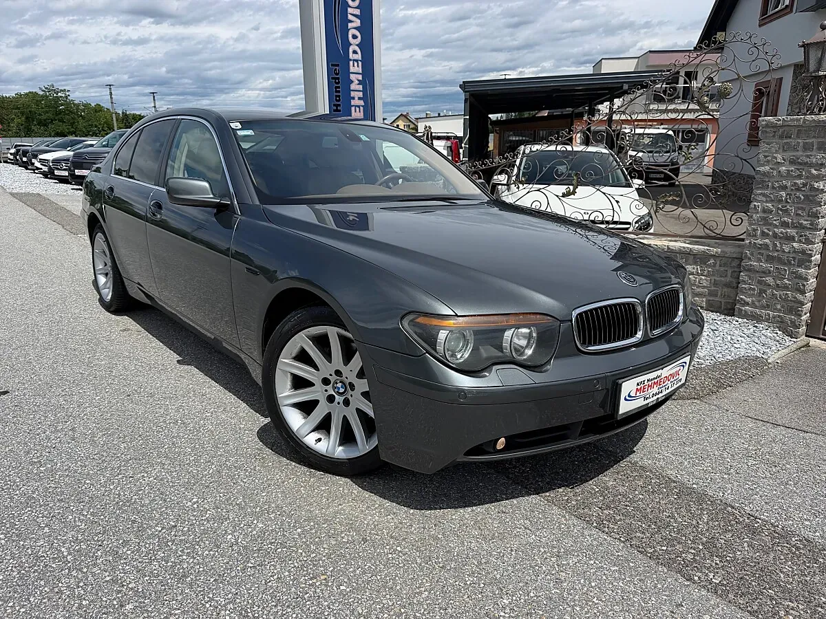 BMW 7 Series 2004 photo 2