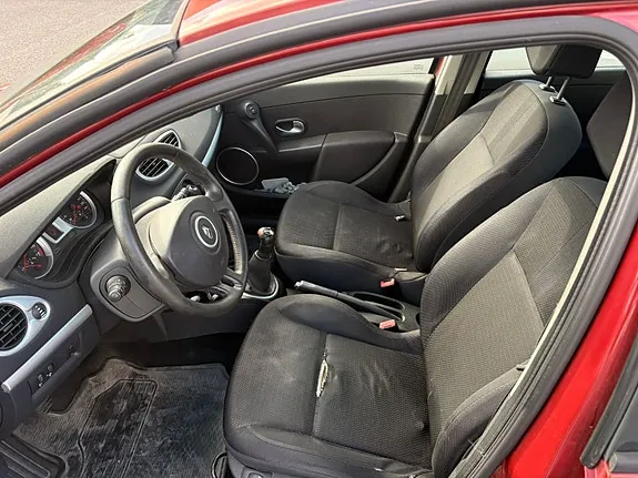 Renault Clio 2006 photo 5