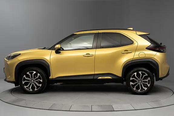 Toyota Yaris Cross 2023 photo 2