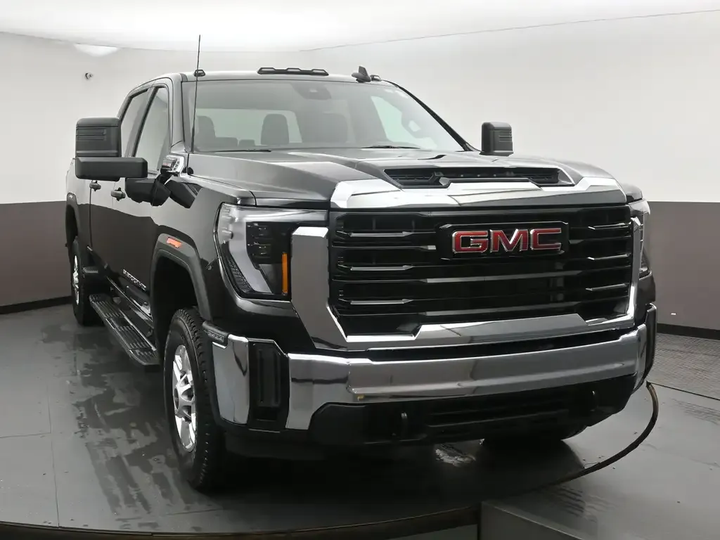 GMC Sierra 2500Hd 2026 photo 2