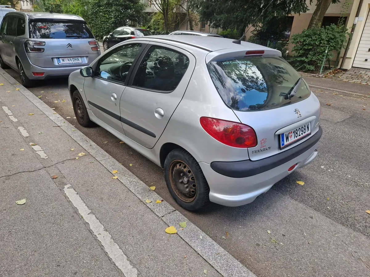 Peugeot 206