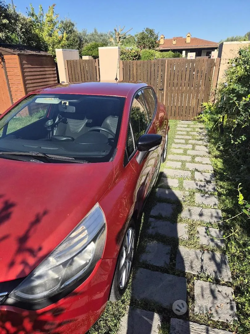 Renault Clio 2016 photo 2
