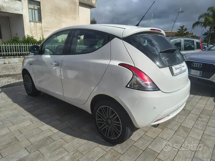 Lancia Ypsilon 2019 photo 4