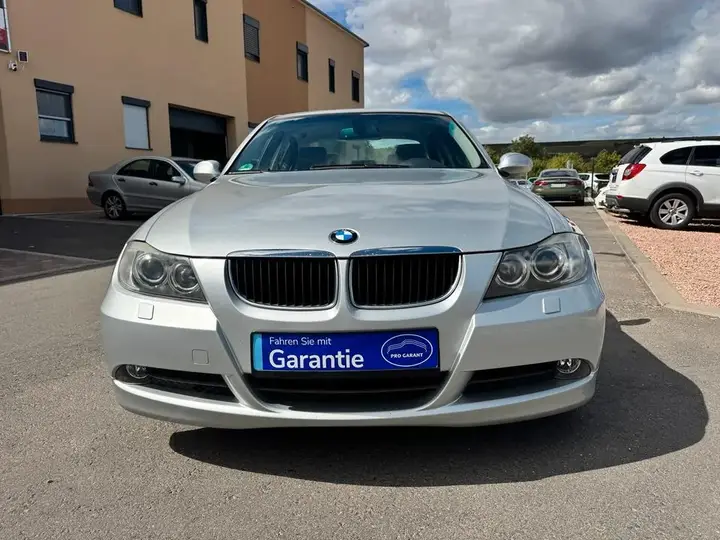BMW 320I