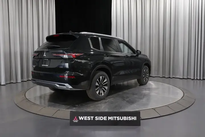 Mitsubishi Outlander 2026 photo 4