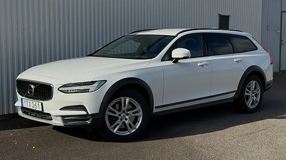 Volvo V90 Cross Country 2018 photo 2