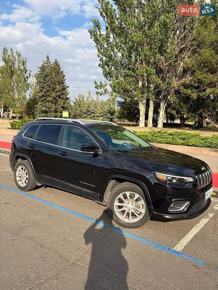 Jeep Cherokee 2018 photo 2