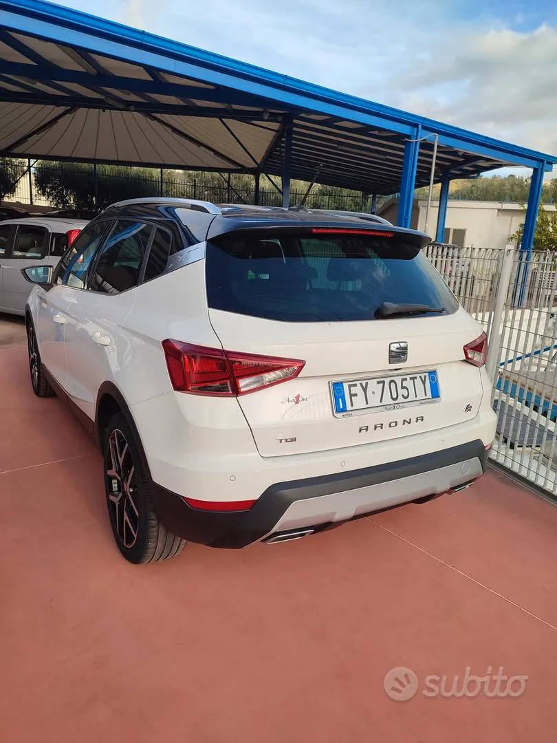 Seat Arona 2019 photo 3