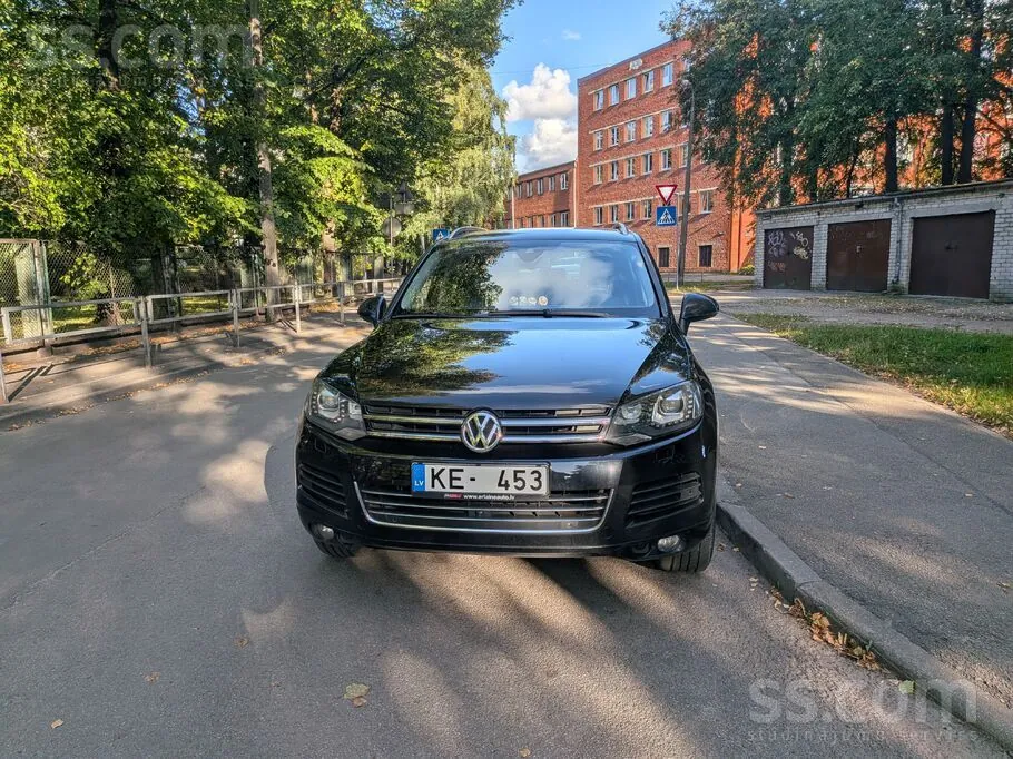 Volkswagen Touareg 2010 photo 2
