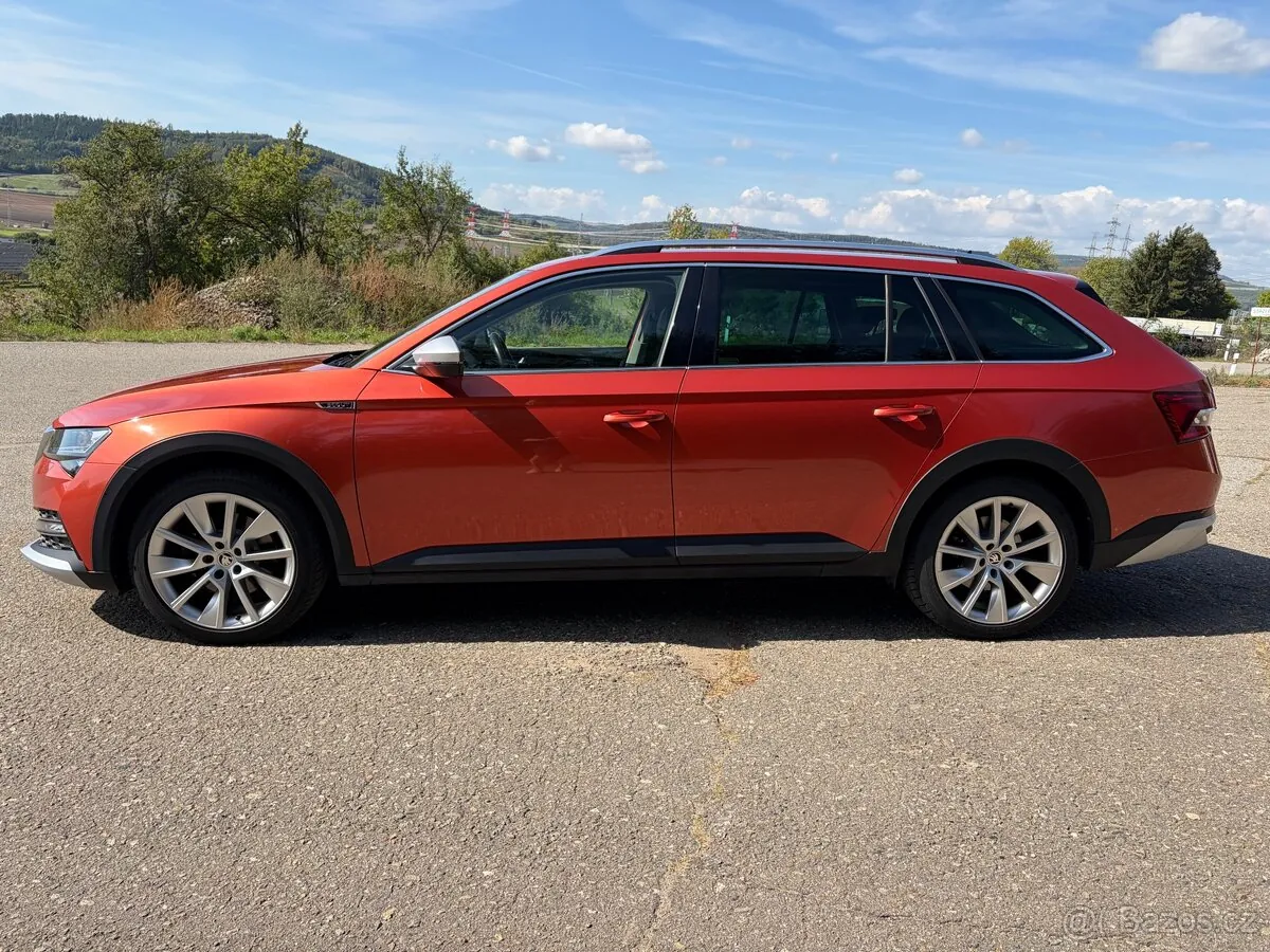 Skoda Superb 2021 photo 2