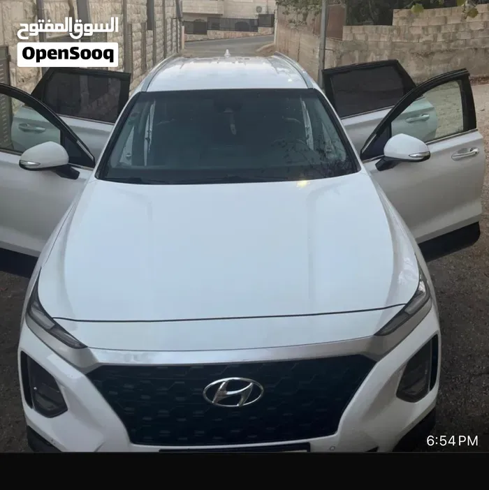 Hyundai Santa Fe 2019 photo 2