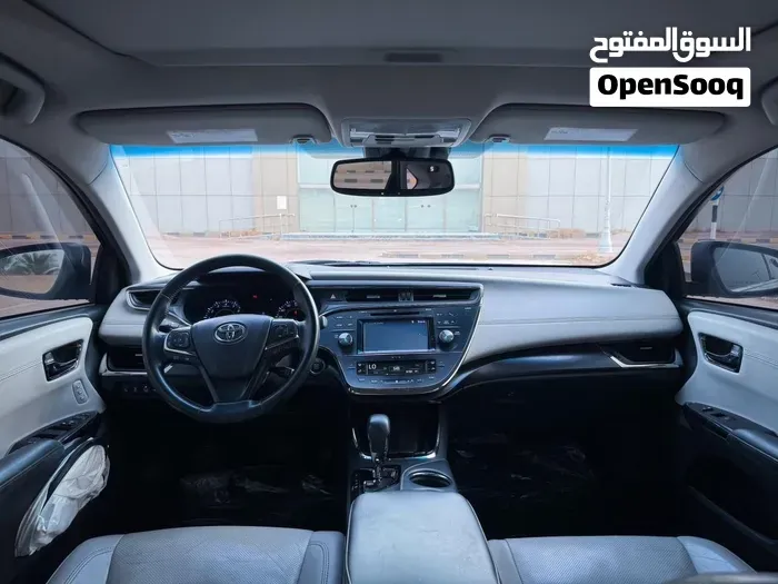 Toyota Avalon 2017 photo 2