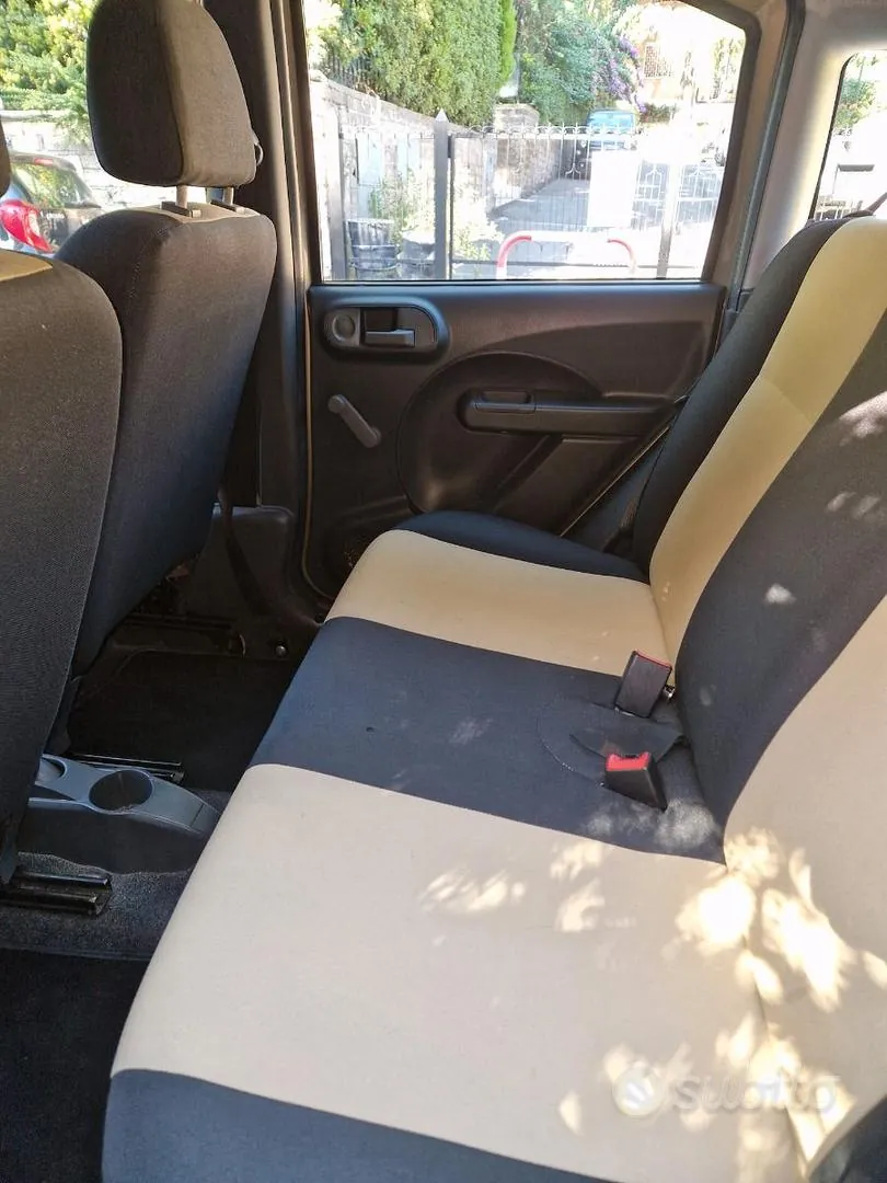 Fiat Panda 2010 photo 5