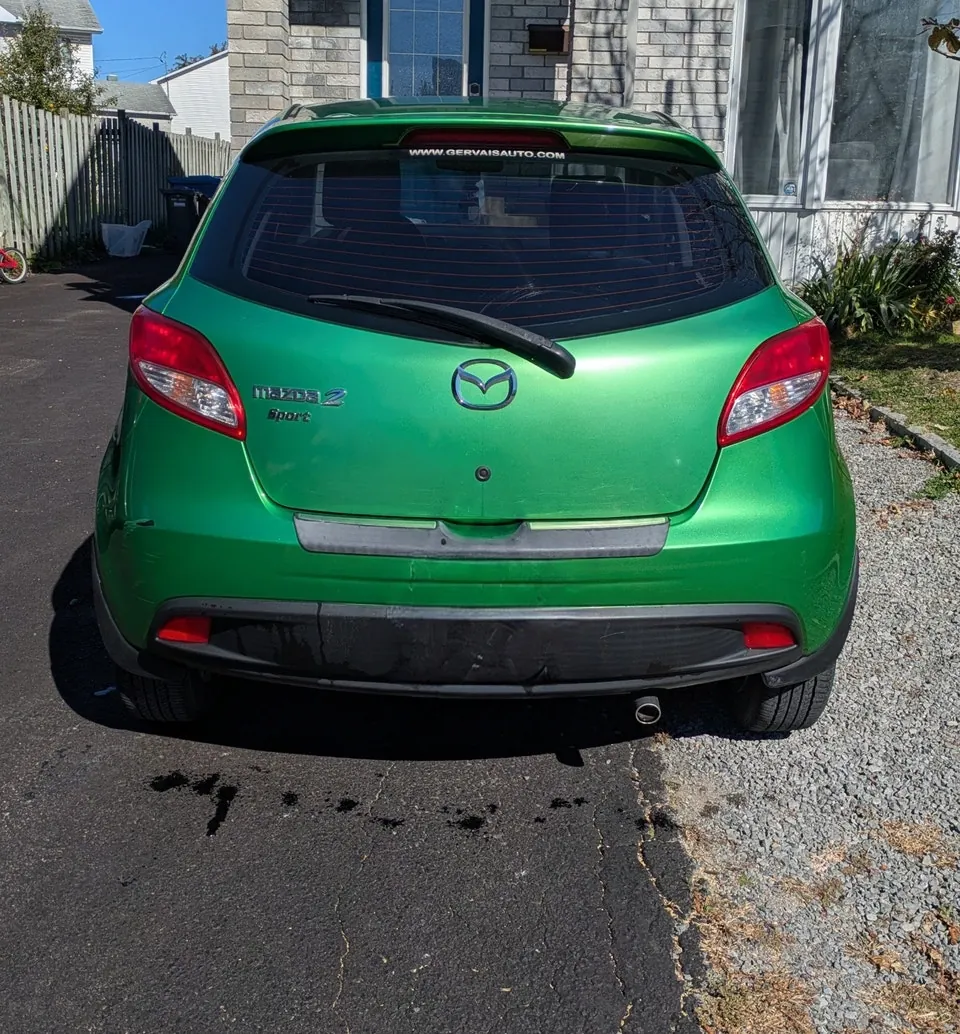 Mazda 2 2011 photo 5