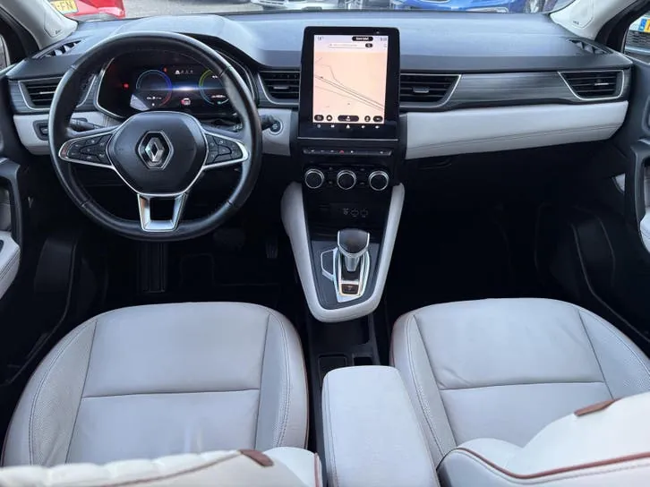 Renault Captur 2022 photo 2