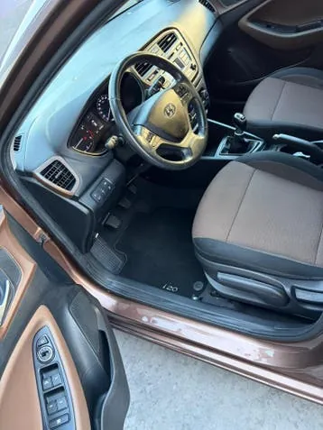 Hyundai I20 2016 photo 2