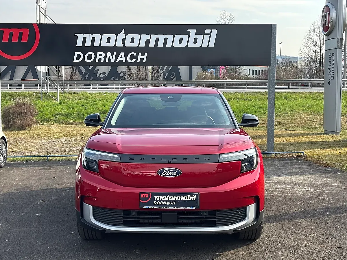Ford Explorer 2026 photo 2