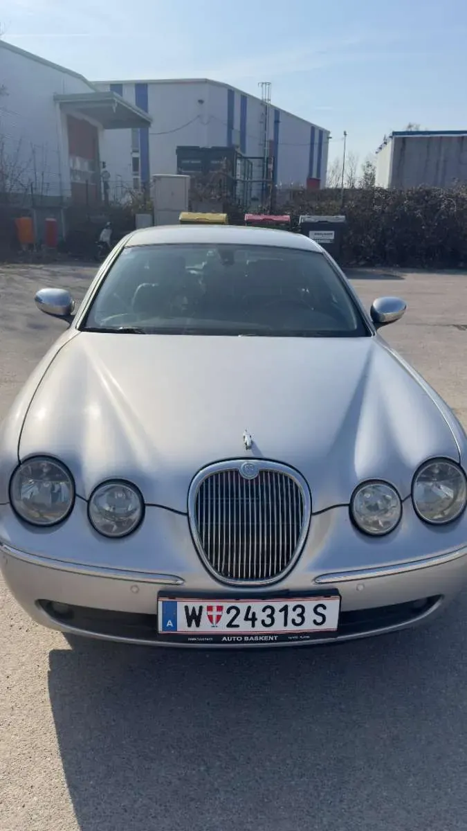 Jaguar S-Type 2006 photo 2