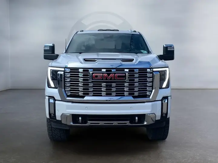 GMC Sierra 3500Hd 2024 photo 2