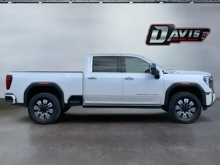 GMC Sierra 3500Hd 2024 photo 5
