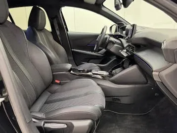 Peugeot 208 2025 photo 3