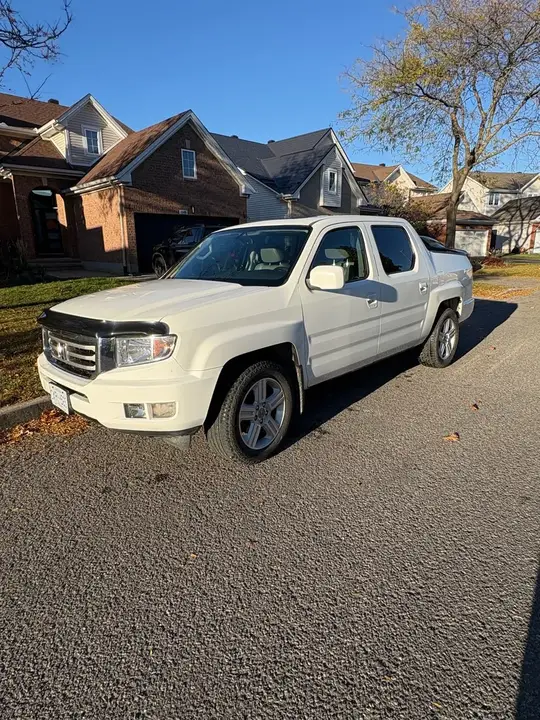 Honda Ridgeline 2013 photo 2