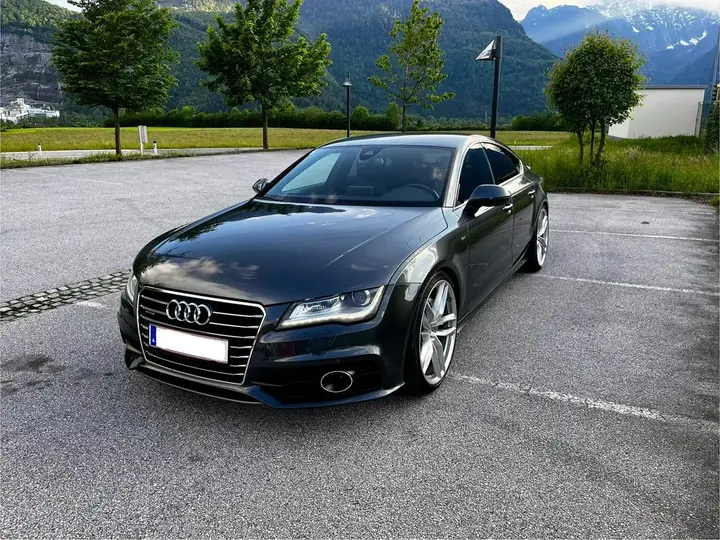 Audi A7 2012 photo 2