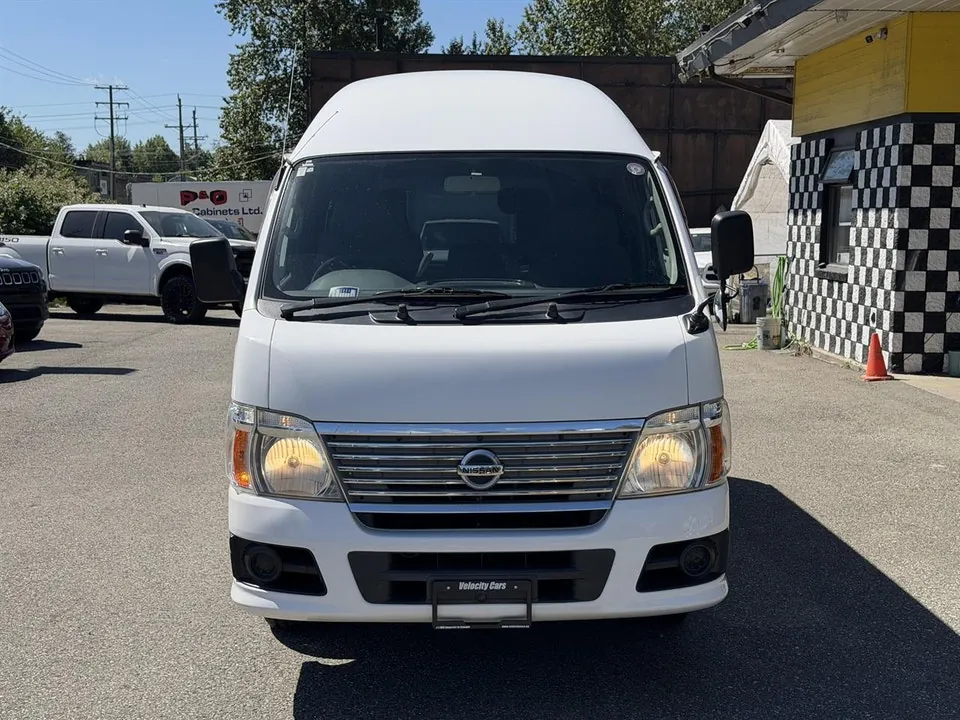 Nissan Caravan 2007 photo 2