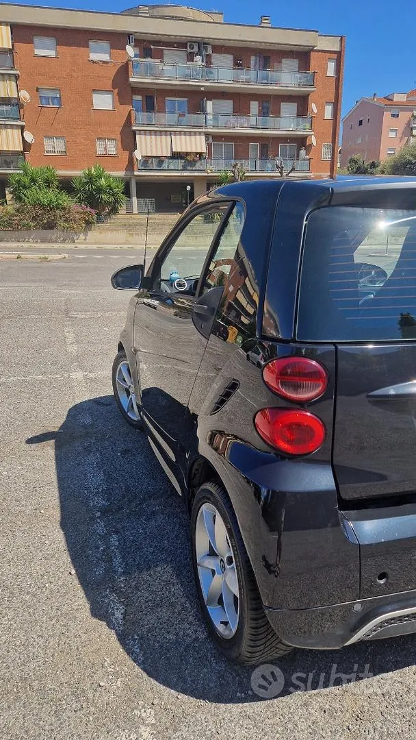Smart Fortwo 2012 photo 4