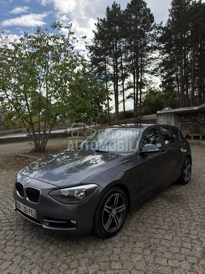 BMW 118I 2012 photo 3
