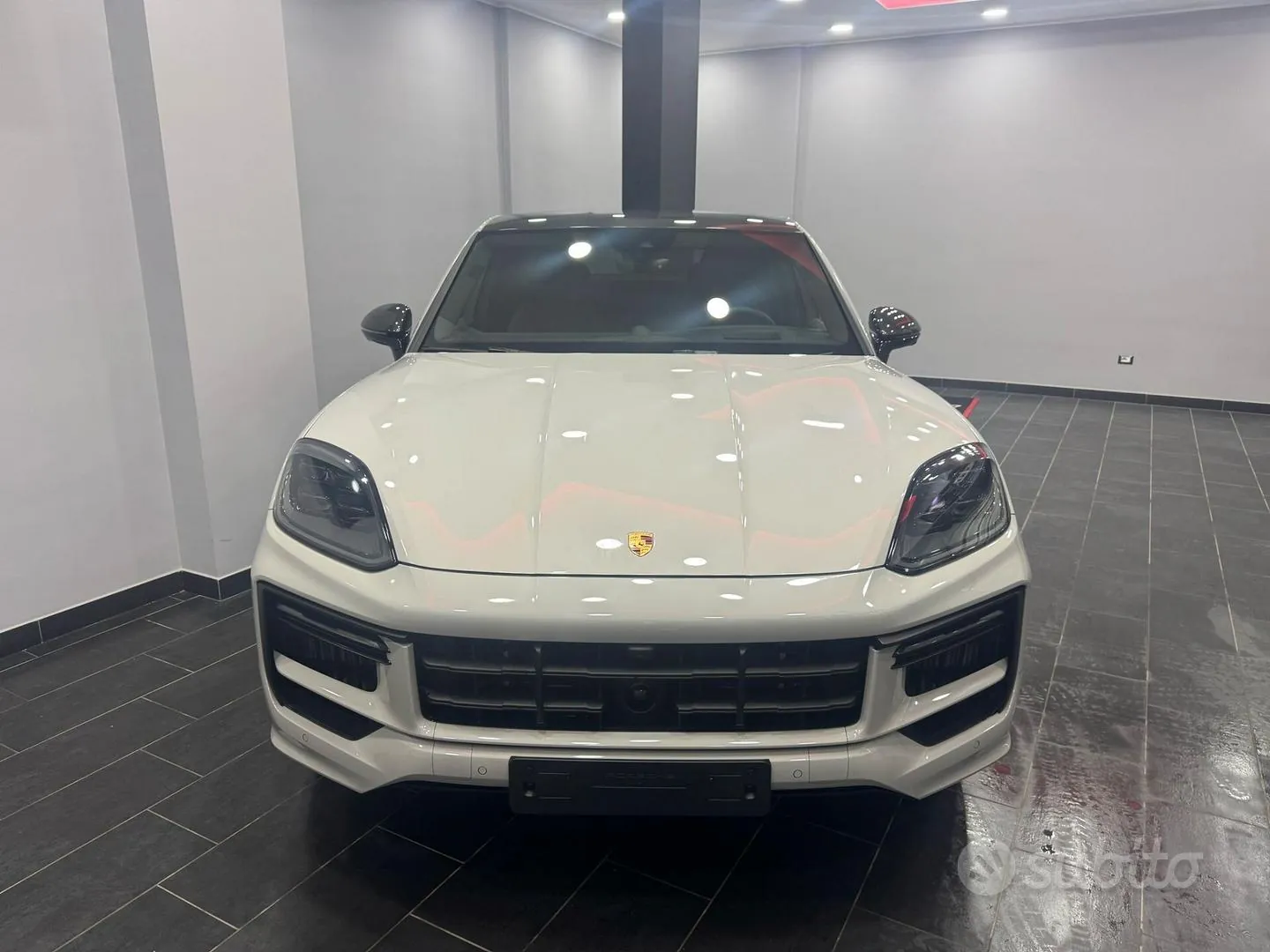 Porsche Cayenne 2024 photo 2