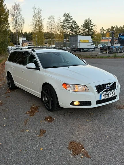 Volvo V70 2013 photo 4