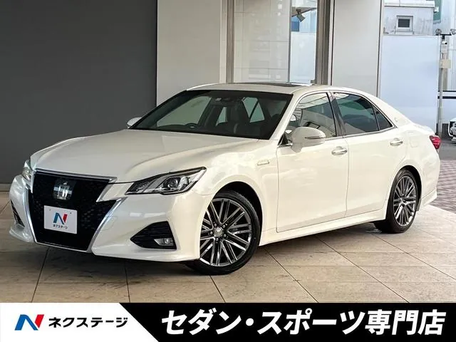 Toyota Crown Athlete Hybrid
