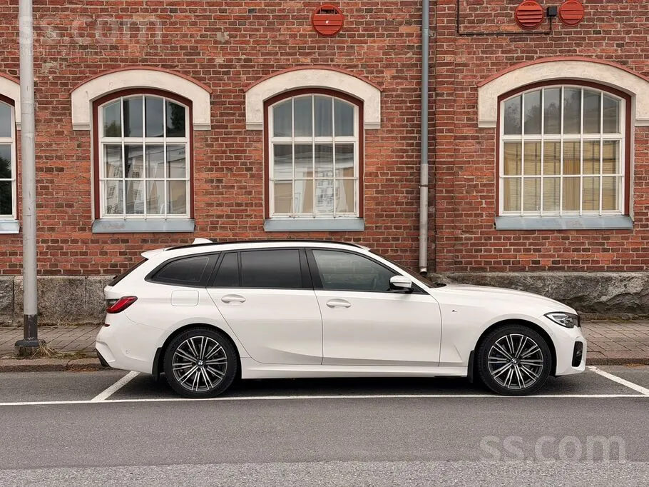 BMW 330E 2020 photo 3