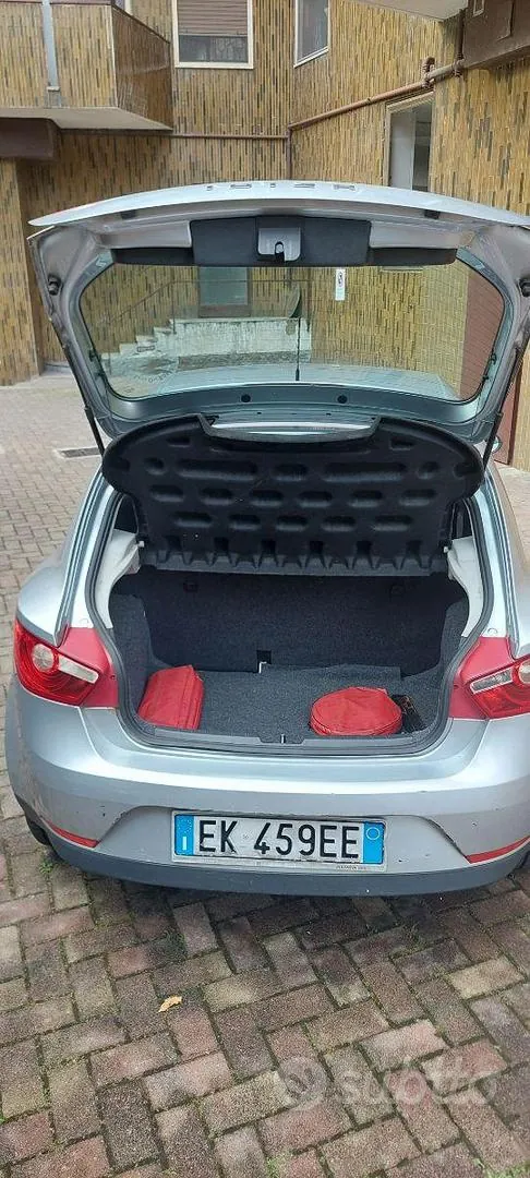 Seat Ibiza 2011 photo 5