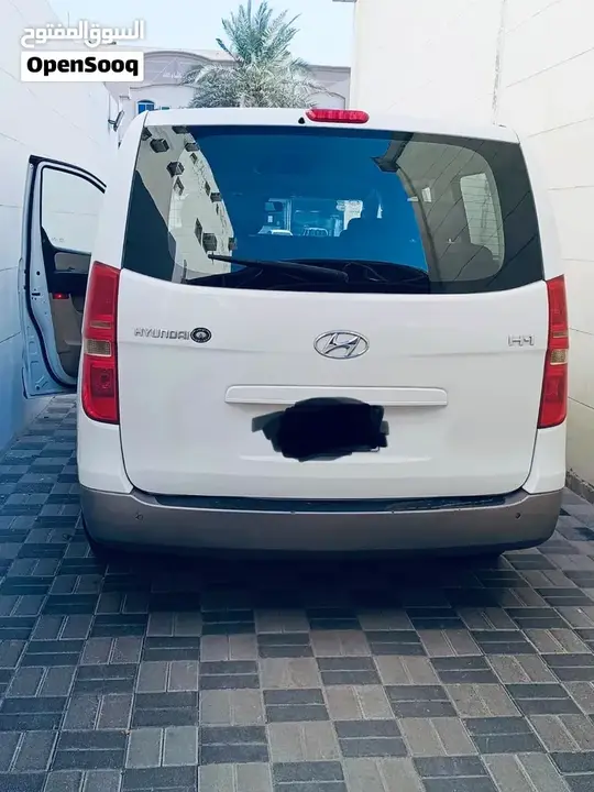 Hyundai H1 2016 photo 2