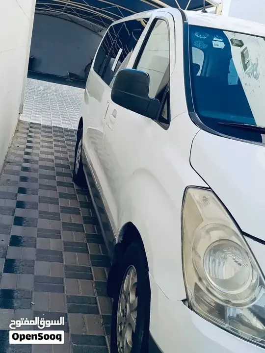 Hyundai H1 2016 photo 4