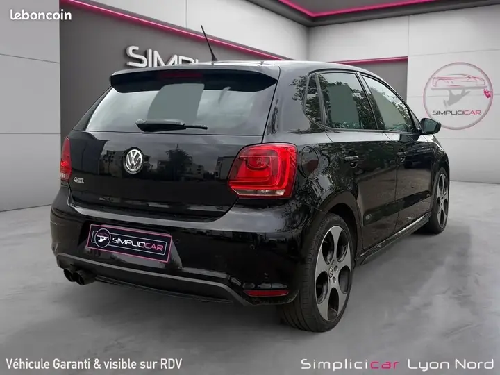 Volkswagen Polo 2011 photo 3