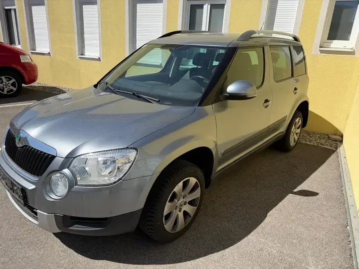 Skoda Yeti 2013 photo 3