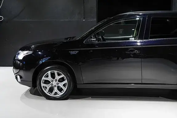 Mitsubishi Outlander 2014 photo 4