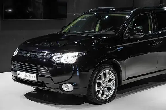 Mitsubishi Outlander 2014 photo 2