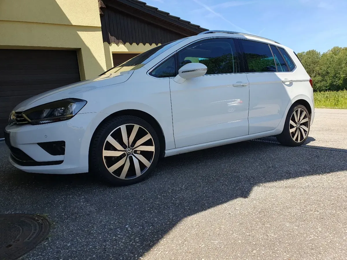Volkswagen Golf 2015 photo 2