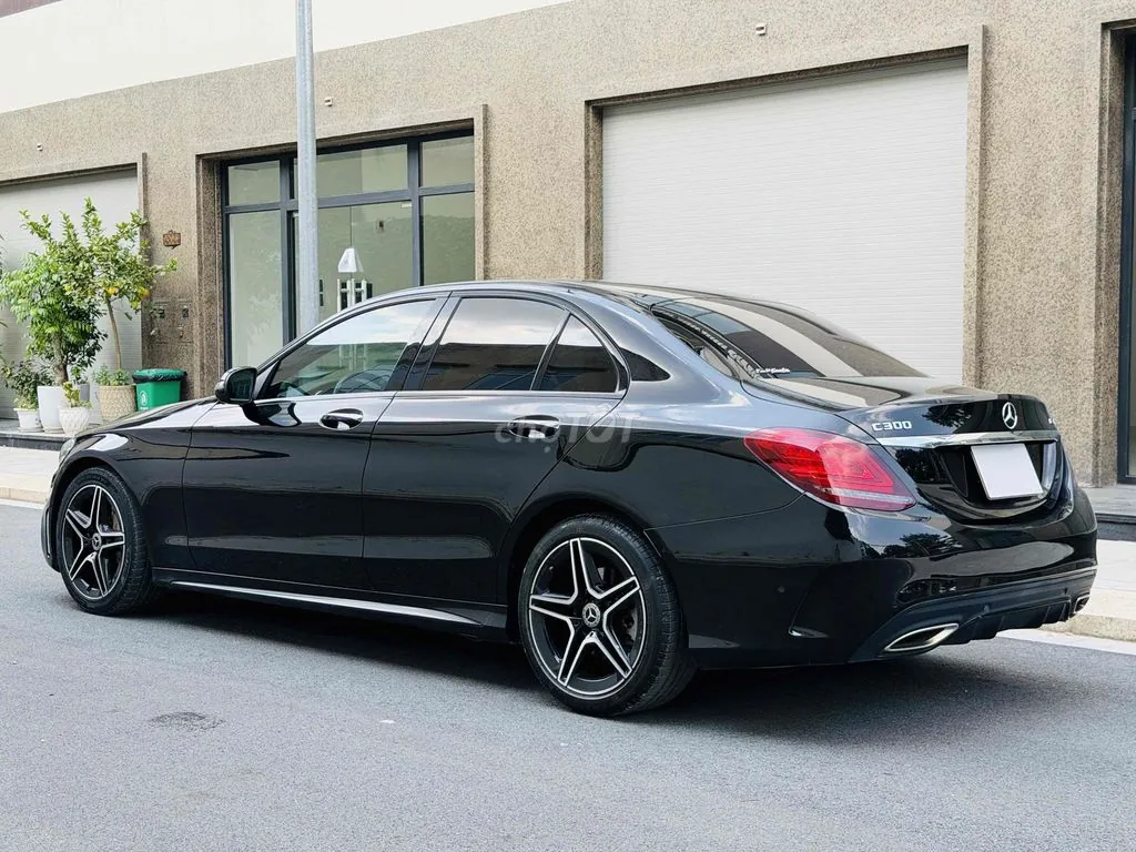 Mercedes-Benz C-Class 2019 photo 5
