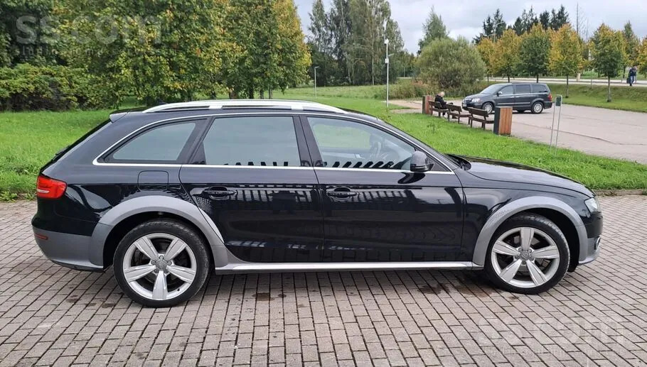 Audi A4 Allroad 2010 photo 3