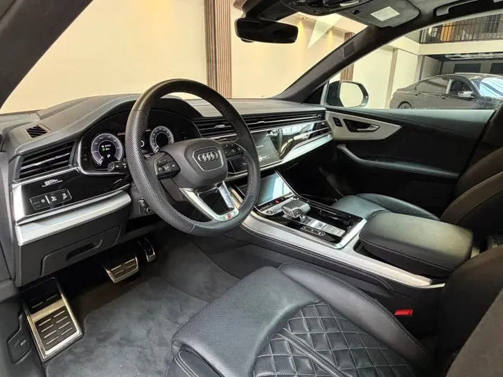 Audi Q8 2024 photo 2